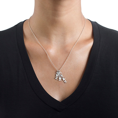 Collana con nome personalizzato carattere classico